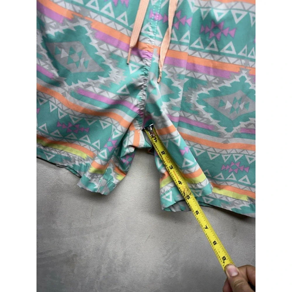 Chubbies Swim Trunks Men XL  Mint Green Aztec Tribal Neon 5.5
